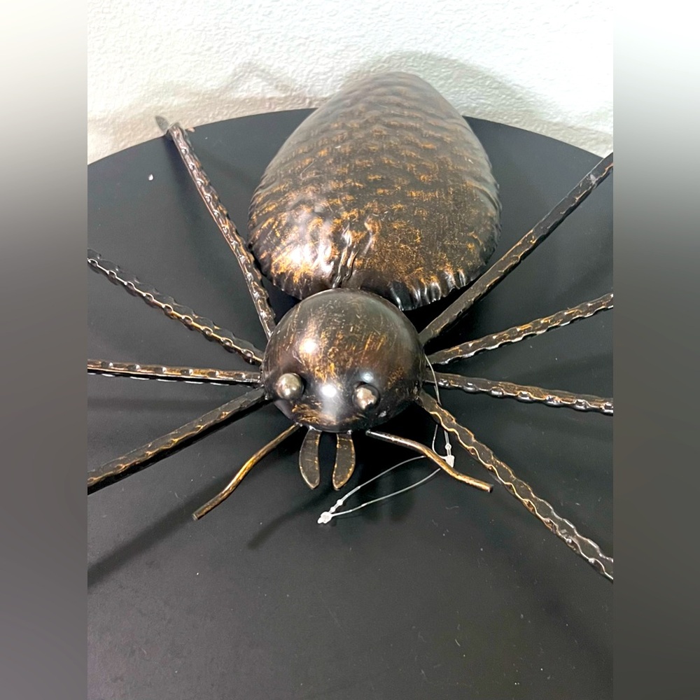 NWT Zaer Limited Two Large Brass Metal Halloween Spider Wall Decor Out/Indoor - Picture 4 of 12
